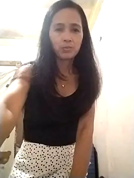 sweet maxine44 online show from April 9, 2026, 11:10 pm