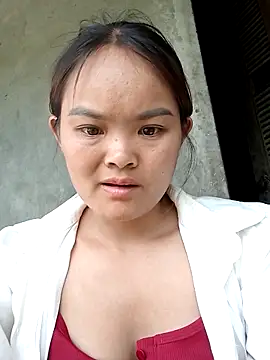 Luminana online show from April 11, 2026, 8:07 am