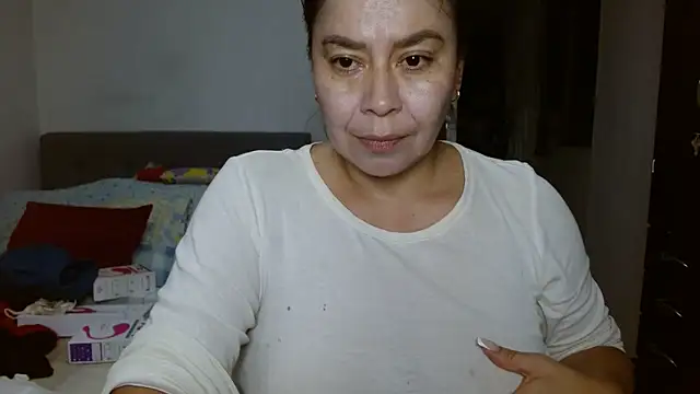 Snapshot of Karo_sexy chatting on December 31, 2024, 3:34 am Karo sexy online show from December 31, 2024, 3:34 am