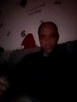 circott online show from February 8, 2026, 8:01 pm