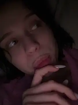 Snapshot of _luna_fox_ chatting on February 10, 2026, 12:26 am luna fox online show from February 10, 2026, 12:26 am