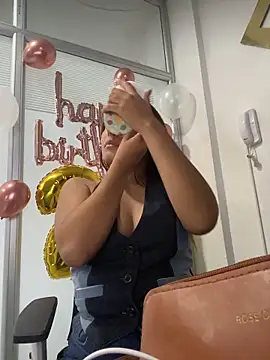 Snapshot of Emily_Harpeer chatting on February 16, 2026, 11:39 am Emily Harpeer online show from February 16, 2026, 11:39 am