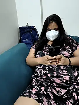 Snapshot of Siya__499 chatting on February 18, 2026, 2:24 pm Siya 499 online show from February 18, 2026, 2:24 pm