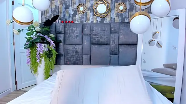 MiiaTauro online show from February 27, 2026, 8:31 pm