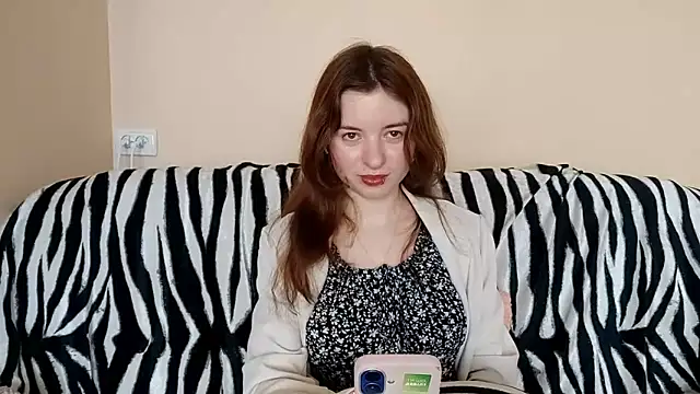 Snapshot of LanitaHemple chatting on April 13, 2026, 11:05 am LanitaHemple online show from April 13, 2026, 11:05 am