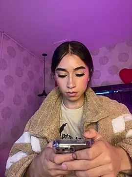 Snapshot of alahia_pink chatting on March 4, 2026, 1:55 am alahia pink online show from March 4, 2026, 1:55 am