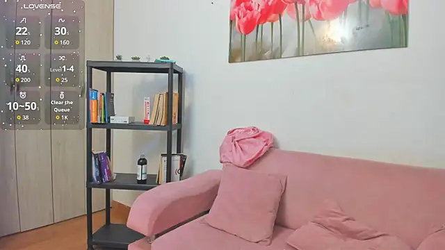 Kitty f00x online show from June 19, 2026, 5:28 pm