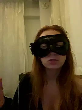 Snapshot of seluna_baby chatting on February 13, 2026, 5:09 pm seluna baby online show from February 13, 2026, 5:09 pm