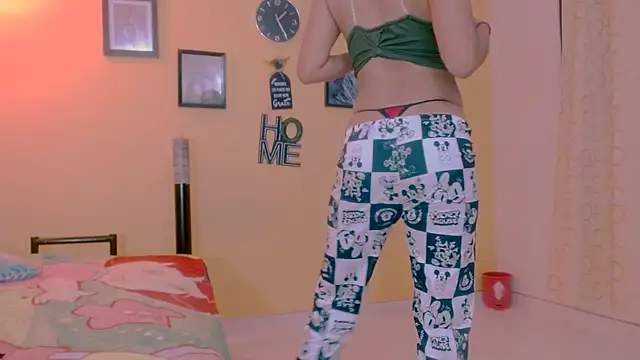 sexiempoderada18 online show from March 7, 2026, 8:00 am