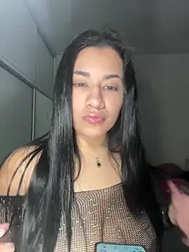 Snapshot of Agusgold22 chatting on February 11, 2026, 10:53 am Agusgold22 online show from February 11, 2026, 10:53 am