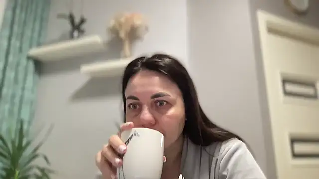 Snapshot of Darsy_Rox chatting on April 2, 2026, 3:26 am Darsy Rox online show from April 2, 2026, 3:26 am