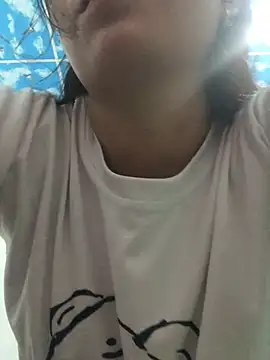cuty lusy online show from May 5, 2026, 11:57 pm