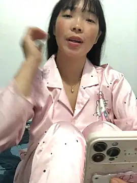 cuty lusy online show from June 14, 2026, 2:30 pm
