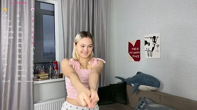 Snapshot of sweeety_chloe chatting on March 5, 2026, 2:46 pm sweeety chloe online show from March 5, 2026, 2:46 pm