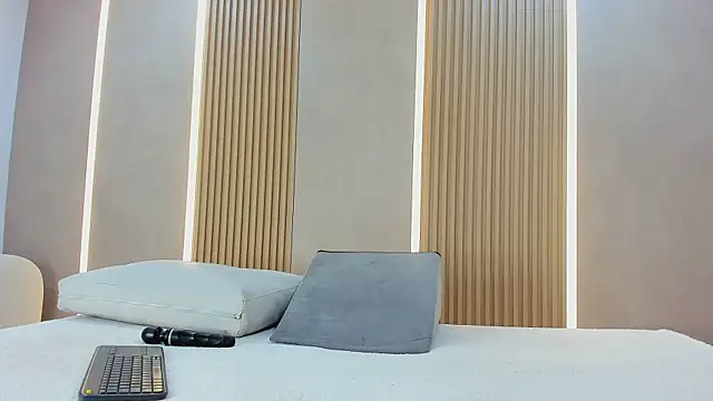 Snapshot of eva_lain chatting on April 6, 2026, 1:45 pm eva lain online show from April 6, 2026, 1:45 pm