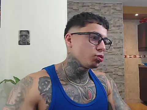 Snapshot of maxstrom111 chatting on February 11, 2026, 1:16 pm maxstrom111 online show from February 11, 2026, 1:16 pm