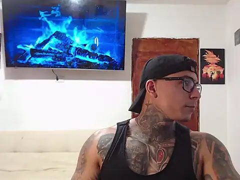 Snapshot of maxstrom111 chatting on February 24, 2026, 2:48 pm maxstrom111 online show from February 24, 2026, 2:48 pm