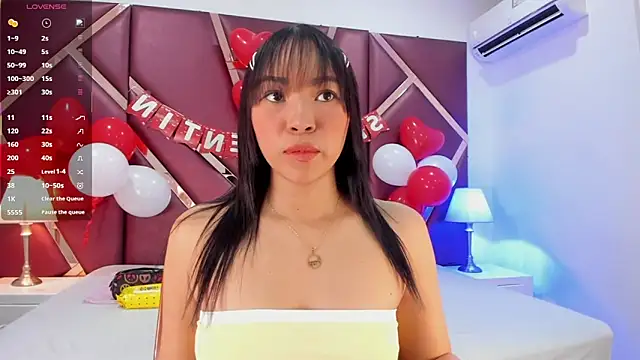 Snapshot of ValeriaRey chatting on February 13, 2026, 4:58 pm ValeriaRey online show from February 13, 2026, 4:58 pm