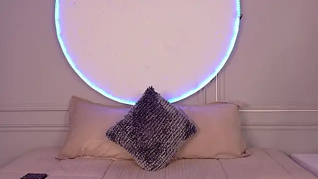 Snapshot of CatalinaLopez_ chatting on February 25, 2026, 7:45 pm CatalinaLopez online show from February 25, 2026, 7:45 pm