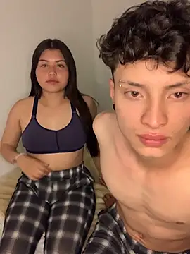 Snapshot of Damn__Love chatting on February 20, 2026, 6:26 am Damn Love online show from February 20, 2026, 6:26 am