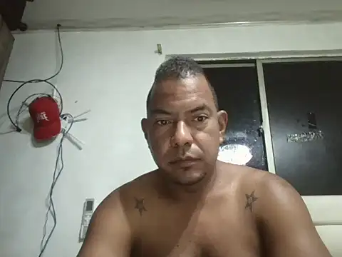 Snapshot of Quillero18 chatting on February 8, 2026, 1:31 am Quillero18 online show from February 8, 2026, 1:31 am