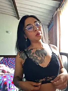 Snapshot of Zafira_glow chatting on February 11, 2026, 8:25 pm Zafira glow online show from February 11, 2026, 8:25 pm