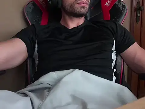 Snapshot of Stefan_dot chatting on February 17, 2026, 3:47 am Stefan dot online show from February 17, 2026, 3:47 am