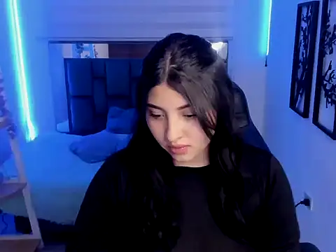 Snapshot of bloom_winxx chatting on February 13, 2026, 3:02 am bloom winxx online show from February 13, 2026, 3:02 am