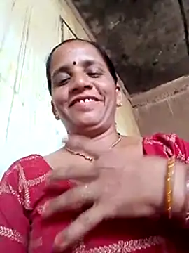 Snapshot of Anitarakkoli chatting on May 29, 2026, 4:54 am Anitarakkoli online show from May 29, 2026, 4:54 am