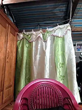 Snapshot of Minak-xika chatting on March 9, 2026, 12:47 am Minak-xika online show from March 9, 2026, 12:47 am