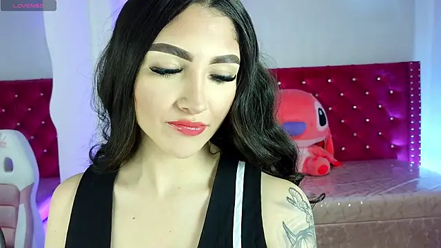 Snapshot of babyy_nicols_m chatting on April 21, 2026, 11:27 am babyy nicols m online show from April 21, 2026, 11:27 am