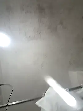 Snapshot of matt1804 chatting on March 21, 2026, 5:34 am matt1804 online show from March 21, 2026, 5:34 am