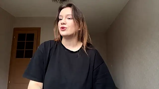 Snapshot of GuillerminaHotze chatting on February 12, 2026, 7:14 am GuillerminaHotze online show from February 12, 2026, 7:14 am