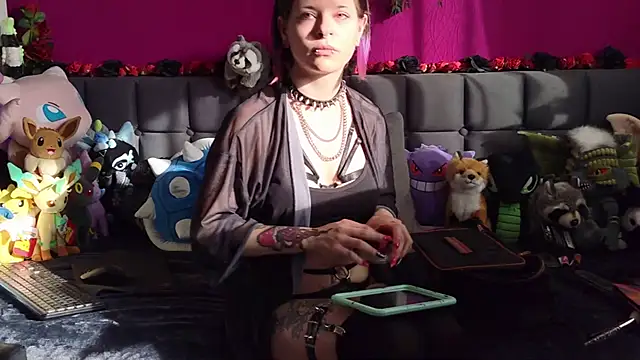 Snapshot of ViGothFox chatting on May 10, 2026, 4:23 pm ViGothFox online show from May 10, 2026, 4:23 pm