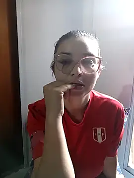 Snapshot of sexyauroraz chatting on March 12, 2026, 1:28 pm sexyauroraz online show from March 12, 2026, 1:28 pm