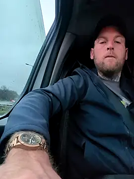 Snapshot of dave32000 chatting on February 12, 2026, 7:47 am dave32000 online show from February 12, 2026, 7:47 am