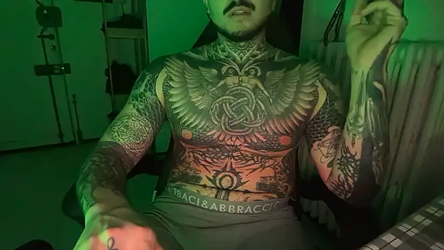 Snapshot of kadmon33 chatting on March 6, 2026, 4:09 am kadmon33 online show from March 6, 2026, 4:09 am