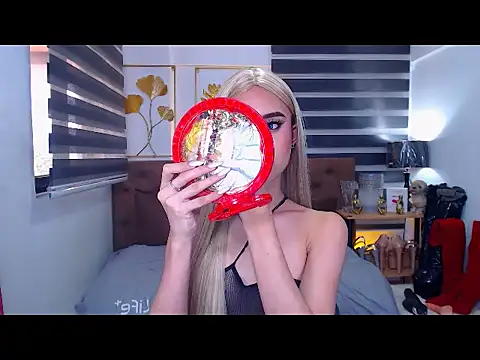 Snapshot of JuicyCockThea chatting on April 12, 2026, 2:16 am JuicyCockThea online show from April 12, 2026, 2:16 am