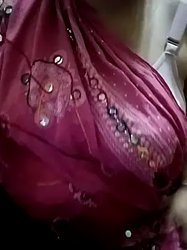 Snapshot of Simran_008 chatting on April 22, 2026, 4:19 pm Simran 008 online show from April 22, 2026, 4:19 pm