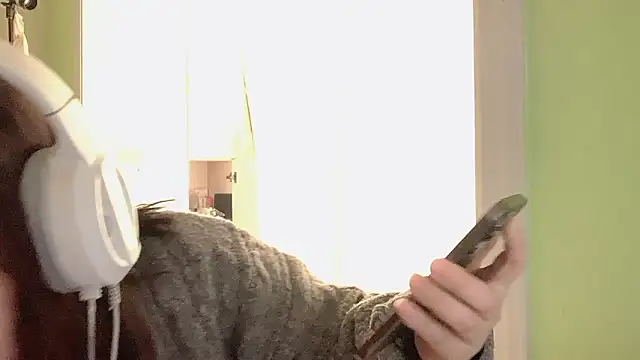 Snapshot of Has12355 chatting on February 12, 2026, 6:41 am Has12355 online show from February 12, 2026, 6:41 am