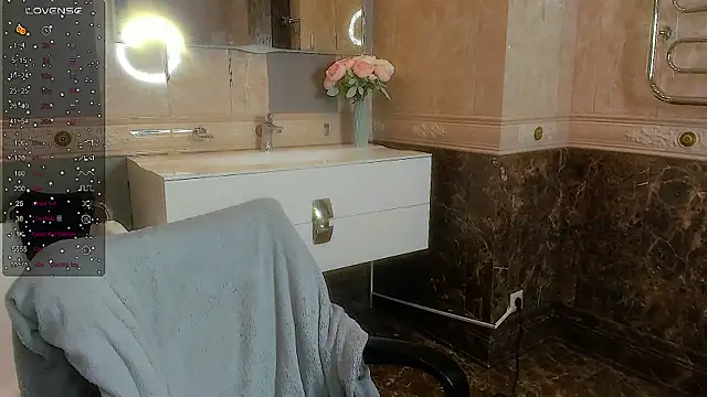 EmilyTrase online show from April 1, 2026, 1:17 am