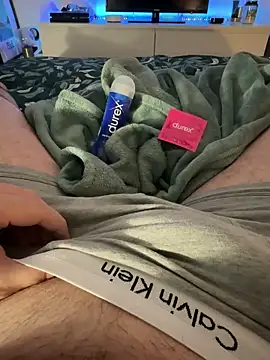 Thomascrtz online show from April 14, 2026, 9:21 pm