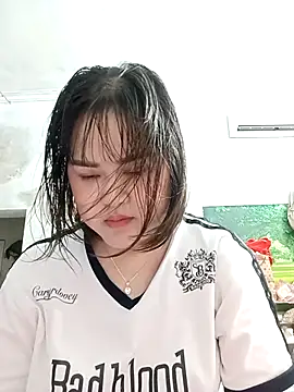 Kee-kimlee online show from March 27, 2026, 3:23 am