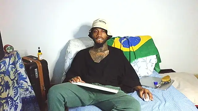 Snapshot of Bdarenth007 chatting on March 5, 2026, 8:21 am Bdarenth007 online show from March 5, 2026, 8:21 am