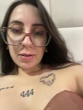 Snapshot of Lunaafeetx chatting on March 17, 2026, 7:06 pm Lunaafeetx online show from March 17, 2026, 7:06 pm