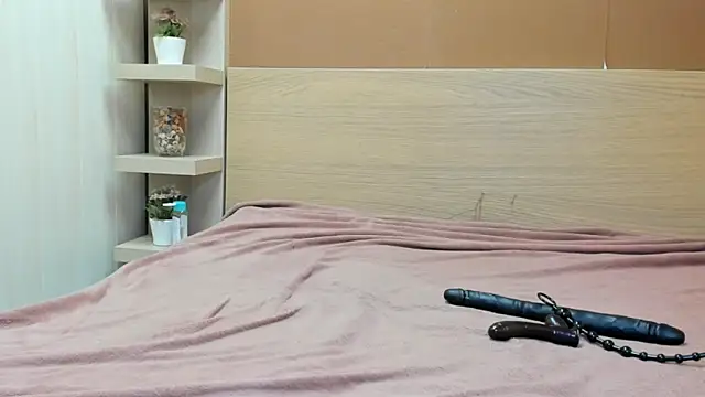 PinkyTwerkyX online show from October 4, 2025, 1:42 pm