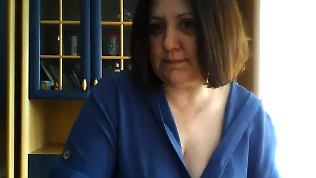 Snapshot of LockyCharm111 chatting on March 3, 2026, 1:06 pm LockyCharm111 online show from March 3, 2026, 1:06 pm