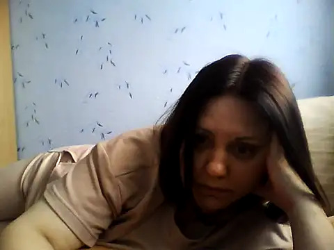 Snapshot of LockyCharm111 chatting on April 10, 2026, 7:46 am LockyCharm111 online show from April 10, 2026, 7:46 am