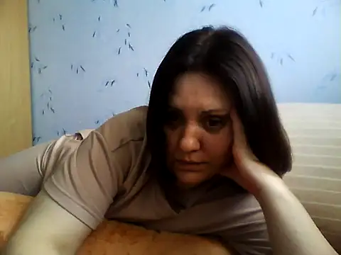 Snapshot of LockyCharm111 chatting on April 14, 2026, 8:53 am LockyCharm111 online show from April 14, 2026, 8:53 am