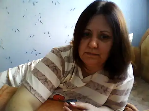 Snapshot of LockyCharm111 chatting on July 2, 2026, 4:24 pm LockyCharm111 online show from July 2, 2026, 4:24 pm